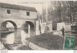  I18- 94)  ALFORT - LE MOULIN BRULÉ - (ANIMÉE - PERSONNAGE AVEC VELO) - Maisons Alfort