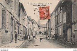 82) BEAUMONT DE LOMAGNE (TARN ET GARONNE)  RUE DE LA GIMONE - (TRES ANIMEE - HABITANTS - VILLAGEOIS)   - Beaumont De Lomagne