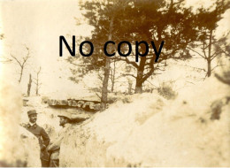 3 PHOTOS FRANCAISES - POILU DU 44e RAC DANS UNE TRANCHEE DU SECTEUR DE PROSNES PRES DE REIMS MARNE GUERRE 1914 1918 - Krieg, Militär