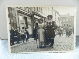 MONS:DUCASSE DE MONS PHOTO 10X15 CORTEGE DE LA DUCASSE (GRAND BAILLY??) FAITE PAR PHOTO LABO 26 RUE DE HOUDAING - Mons