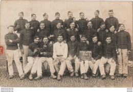  31) TOULOUSE  LE 10/11/1912 - CARTE PHOTO -  LE 18° REGIMENT D'ARTILLERIE - 1er BATTERIE - CLASSE 1910 - 11 - (2 SCANS) - Toulouse