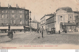 J10-31) TOULOUSE - PLACE SAINT MICHEL -  GENDARMERIE A PIED - EN 1907  - (2 SCANS) - Toulouse