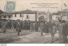 82) BEAUMONT DE LOMAGNE - INAUGURATION DU CHEMIN DE FER 6/11/1904 - DEFILE DU CORTEGE OFFICIEL DANS LA RUE DESPEYROUX - Beaumont De Lomagne