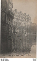 J6- 75) PARIS - CRUE DE LA SEINE - RUE DE LILLE - (2 SCANS) - Überschwemmung 1910