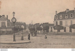 J5- 77) LIZY SUR OURCQ -  PLACE ET AVENUE DE LA GARE  - (ANIMEE - 2 SCANS) - Lizy Sur Ourcq