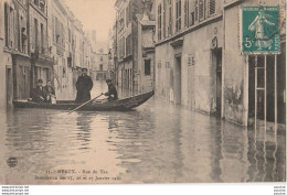 J2- 77) MEAUX -  INONDATION DES 25 , 26 ET 27 JANVIER 1910 - RUE DU TAN  - Meaux