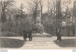 54) TOUL AVENUE - LE MONUMENT ELEVE A LA MEMOIRE DES VICTIMES DU SIEGE DE TOUL EN  1870 -  (2 SCANS) - Toul