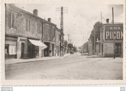 K10-33) GRADIGNAN (GIRONDE) LE CENTRE DU BOURG - (EPICERIE - BOUCHERIE BARDIN - PUB AMER PICON - 2 SCANS) - Gradignan