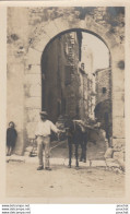 L10-06) VENCE (CARTE PHOTO S. RICHARD) ANCIENNE PORTE - ROUTE DE CAGNE - UN MULETIER - ANE - MULE - 2 SCANS) - Vence