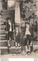 L2- 64) LES PYRENEES - COSTUME OSSALOIS  - (ENFANTS - 2 SCANS)  - Autres & Non Classés