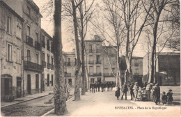 FR66 RIVESALTES - Clara - Place De La République - Animée - Belle - Rivesaltes