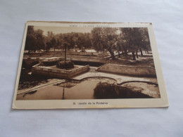 NIMES ( 30 Gard ) LE JARDIN DE LA FONTAINE  VUE DIFFERENTE - Nîmes