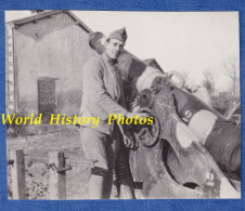 Photo Ancienne D'un Poilu Du 281e Régiment D' Artillerie , Tirage Vers 1950 1960 - Canon à Identifier WW1 Soldat Guerre - Oorlog, Militair