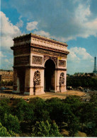 PARIS - L'Arc De Triomphe Et La Tour Eiffel - Arc De Triomphe