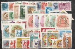 Ungarn: Posten Mit 50 Div. Versch. Sondermarken, In Gestempelter Erhaltung. - Lots & Kiloware (mixtures) - Max. 999 Stamps