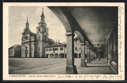 AK Ludwigsburg / Württ., Durchblick Zum Marktplatz Mit Kirche  - Ludwigsburg