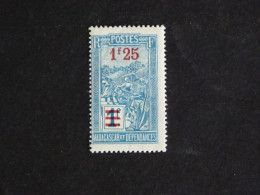 MADAGASCAR YT 151 * MLH - TRANSPORT EN FILANZANE - Unused Stamps