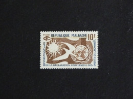 MADAGASCAR YT 335 ** MNH - DECLARATION UNIVERSELLE DES DROITS DE L'HOMME - Madagaskar (1960-...)