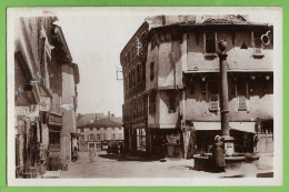 Ambert - Prace Do Minimas, Maison Datant Du XV Siécle - Store - France - Ambert