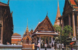 AK 215344 THAILAND - Bangkok - Wat Phra Keo - Inside The Grounds - Thaïlande