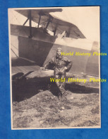 Photo Ancienne Snapshot - Aérodrome à Situer - Beau Portrait Du Pilote Jean OUDOT Tenue De Vol - Avion Aviateur Air - Luchtvaart