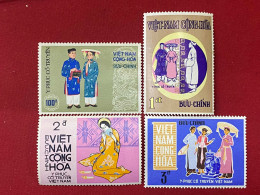 Stamps Vietnam South (Costumes Traditionelle - 13/3/1970) -GOOD Stamps- 1 Set/4pcs - Viêt-Nam
