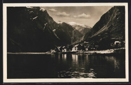 AK Gudvangen, Teilansicht Vom See Aus, Berge Im Hintergrund  - Norway