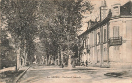 FRANCE - La Flèche - Boulevard Latouche - Animé - Vue Générale - Carte Postale Ancienne - La Fleche