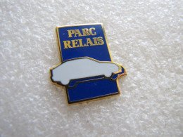 PIN'S    RENAULT  PARC RELAIS  R 19    Zamak - Renault