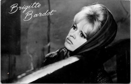 CPSM BARDOT Brigitte Pin Up Artiste érotisme écrite Voir Scan Du Dos - Actors