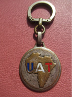 Aéronautique/UAT/Union Aéromaritime De Transport /Vinted / AUGIS Lyon/ Bronze Nickelé émaillé/ Vers 1960-1970    POC805 - Key-rings