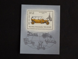 MADAGASCAR YT BF BLOC FEUILLET 24 ** MNH - RUSSO BALTIQUE 1909 VOITURE CAR WAGEN - Madagascar (1960-...)