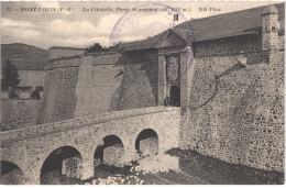 FR66 MONT LOUIS - Nd 23 - La Citadelle - Porte De Secours - Animée - Belle - Autres & Non Classés