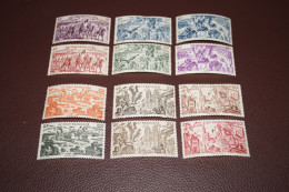 RARE,12 Timbres,2 Séries,Afrique équatoriale,neuf,traces à L'arrière,voir état Sur Photos,pour Collection,collector - Unused Stamps