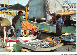 AKPP8-0715-METIER - LE PORT DE MARSEILLE - RETOUR DE PECHE  - Pêche