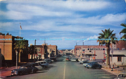 R177011 Douglas. Arizona. Looking West On U. S. HWY 80. Ray Foster Colorphoto. L - Wereld