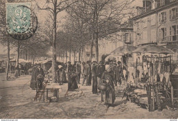 Q25-45) ORLEANS - LE  MARCHE AUX PUCES  - (BROCANTE) - Orleans