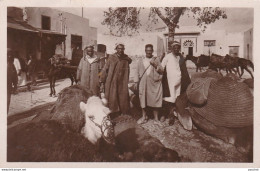 Q24- BIZERTE (TUNISIE) MARCHE AU CHARBON  - (ANIMEE - CORRESPONDANCE AU DOS DU 20/9/1939 -  2 SCANS) - Tunesien