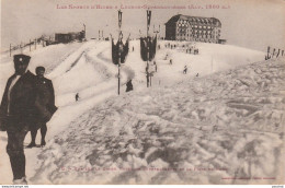 Q22-31)LUCHON SUPERBAGNIERES - LES SPORTS D'HIVER ALT 1800 M Vue Sur Le Grand Hotel Et Piste De Bobb - (2 SCANS) - Superbagneres