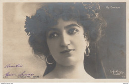 ARTISTE FEMME - FRAU - LADY - CHARLOTTE WYMS  - OPERA COMIQUE  - PAR REUTLINGER , PARIS - (OBLITERATION 1905 - 2 SCANS) - Entertainers