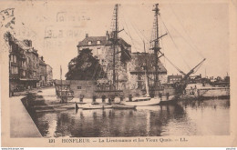 Q7-14) HONFLEUR (CALVADOS)  LA LIEUTENANCE ET LES VIEUX QUAIS - (2 SCANS) - Honfleur