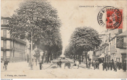 R20-08) CHARLEVILLE - COURS D'ORLEANS - (ANIMEE - HABITANTS) - Charleville