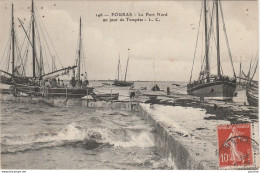 R18-17) FOURAS - LE PORT NORD UN JOUR DE TEMPETE - Fouras-les-Bains