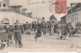 R17-49) EQUIPAGE D 'ANDIGNE (MAINE ET LOIRE) LA CUREE A LA CROIX DU BOIS MAUDET - (CHASSE A COURRE - CHIENS) - Other & Unclassified