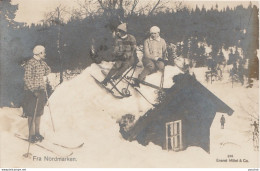 R16- FRA  NORDMARKEN - CARTE PHOTO - SKIEURS - CHALET - A NOTER L'OBLITERATION D'OSLO , NORVEGE - 1928 -  (2 SCANS) - Norwegen