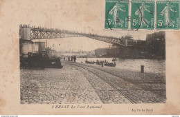 R15-29) BREST - LE PONT NATIONAL - AU PACHA BREST - Brest