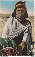 ALGERIE - SCENES ET TYPES - FEMME DU SUD A DOS DE CHAMEAU - COULEURS  - 2 SCANS - Femmes