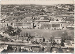 R13-47) AGEN - EN AVION AU DESSUS DE... LA CASERNE TOUSSAINT - (2 SCANS) - Agen