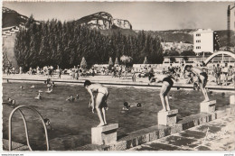 R10-73) CHAMBERY (SAVOIE) LA PISCINE MUNICIPALE   - (+ FLAMME PUBLICITAIRE  ET OBLITERATION DE 1956 - 2 SCANS) - Chambery