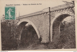 R8-40) ROQUEFORT  (LANDES) VIADUC DU CHEMIN DE FER - (ANIMEE - PERSONNAGE) - Roquefort